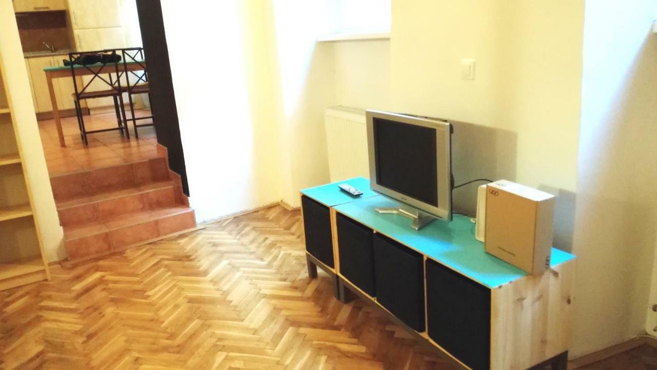 Apartment Mona - Old Town Bratislava Exterior photo
